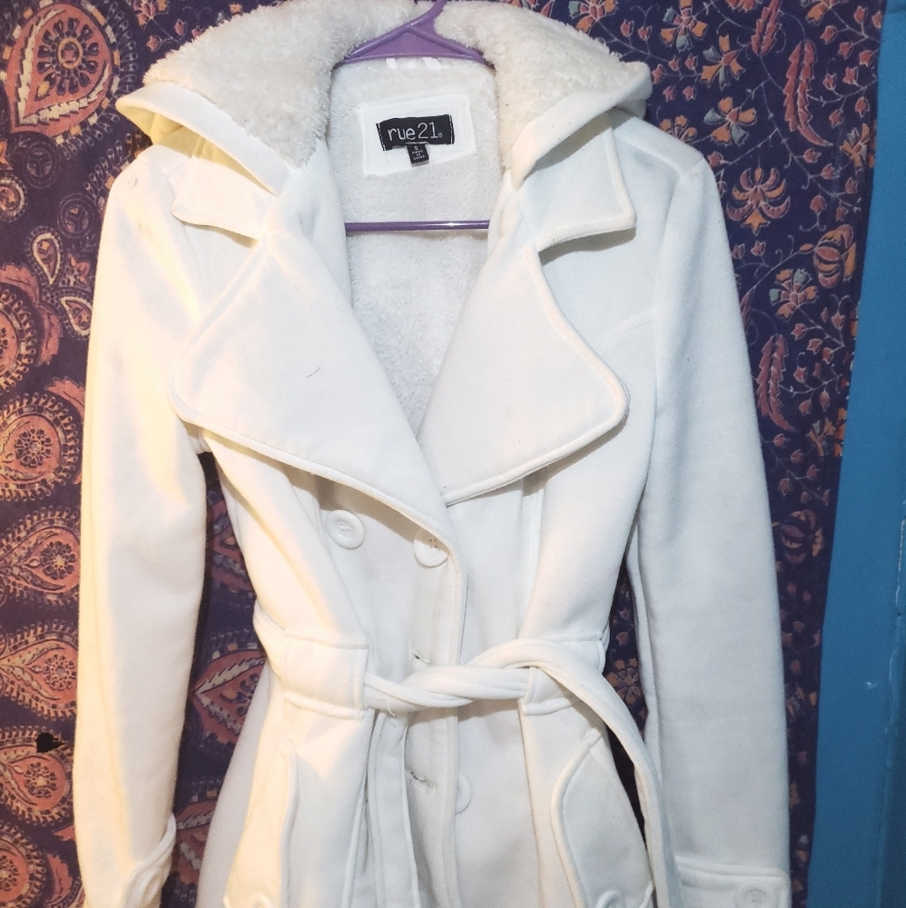 White, dressy coat
